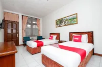 Super OYO Capital O 1644 Hotel Griya Kencana Hotels in Laweyan