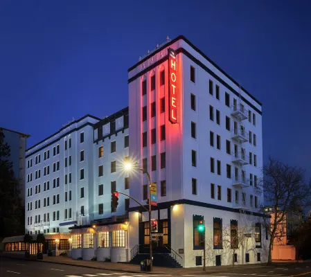 Graduate by Hilton Berkeley Hotels in Berkeley