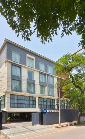 Best Western Maharani Bagh New Delhi Отели в г. Дели