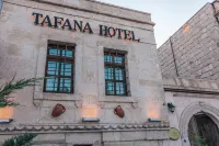 Tafana Cave & Stone Lodge