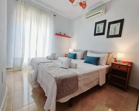 Villa with Pool for 10 People in Lo Marabú, Ciudad Quesada, Rojales,