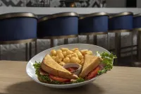 Tru by Hilton Denver Airport Tower Road - breakfast