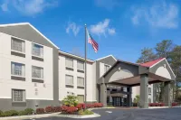 La Quinta Inn & Suites by Wyndham Snellville-Stone Mountain Hotels in Snellville