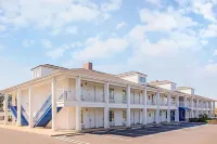 Baymont by Wyndham Forest City Hotels in 