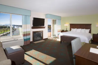 Hampton Inn & Suites Suisun City Waterfront Hotels in Fairfield