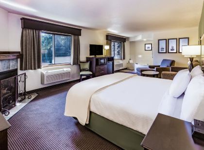 AmericInn by Wyndham Hampton