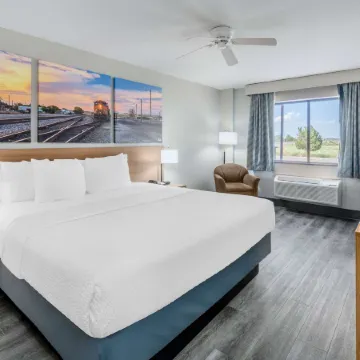 Days Inn by Wyndham Lamar