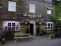 Arncliffe Arms Các khách sạn ở Ellerby