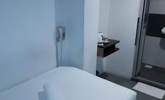 1. T-Hotel ..