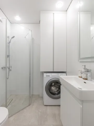 Yevrouyut svetlaya studiya vozle dostoprimechatelnostey Flat