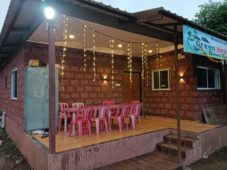 Green Heaven River Side Resort and Villa