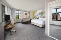 Courtyard Richmond Downtown Hotel dekat Virginia Union University