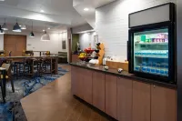 Fairfield Inn & Suites Beloit - breakfast
