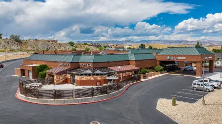 SureStay Plus Hotel by Best Western Price Отели в г. Карбон Каунти