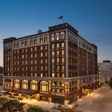 Hotel Northland, Autograph Collection Hotels near KI Convention Center