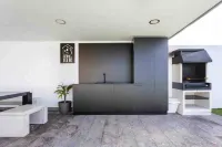 Tulio II family villa heated pool - Homestays