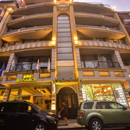 Hotel Monarch