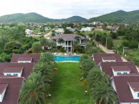 Saitong Resort - Pools