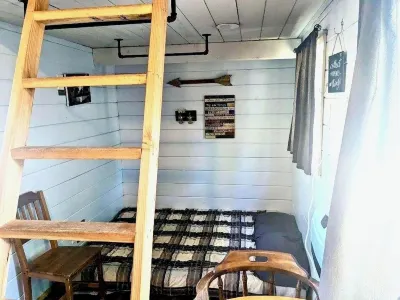 Desert Blue Dream - Adorable Tiny House in the Mountains of Julian Hotels near Lake Cuyamaca