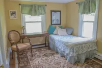 Stockbridge Cape near Tanglewood & Kripalu - Heart of the Berkshires!