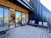 New 4Bd, 4BA, Sleeps 13, Close to Ski Lifts, Sauna, Mtn Views