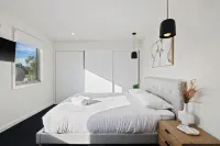 Birchwood Villa Cowes, Pool & Tennis in Complex