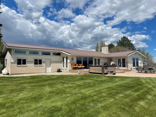 Beautiful Snake River Property