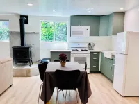 Cozy studio in adorable Nevada City with AC, WiFi