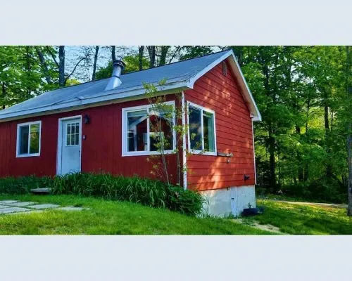 White Mountain Cozy Cottage with Touch of Modern Hotels in Campton