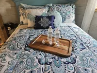 Creekside treehouse. with hot tub. Hotels in Piedmont