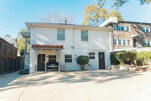Charming 2 Bedroom - minutes to Samford and UAB!