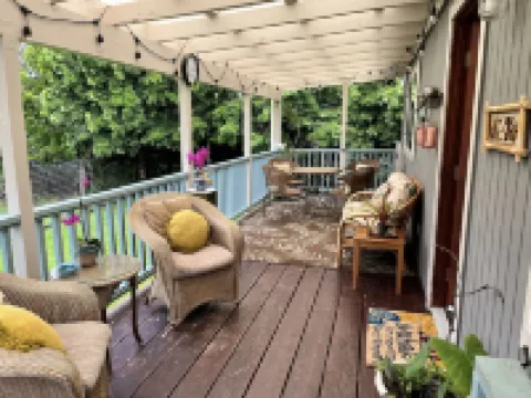 Lovely Art Cottage 5 Min. to Volcanoes  Natl Park-Clean, Cozy, Comfort -2 Bdrm ボルケーノのホテル