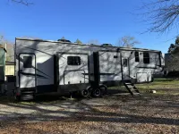 Huge RV-Lake Russel & Lake Secession Camplife - Hunting and Fishing Playground
