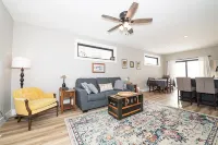 Charming 3-bedroom, 2 bathroom house with outdoor space in Winona Hôtels à : Comte de Winona