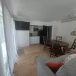 Attached Unit, a few minute walk from the Beach Hotel a Santa Barbara County