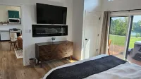 The Mysa - Lux Villa with Sauna & Hot tub / NEW Hôtels à : 