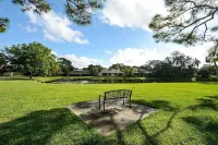 Beautiful Villa in Sarasota Resort-style Community