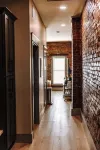 THE SEEKA SUITENEWLY RENOVATED! COZY & MODERN APARTMENT RIGHT ON COURT SQUARE!