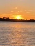 Waterfront Property w/ Private Pool ,Party Barges Available on Request
