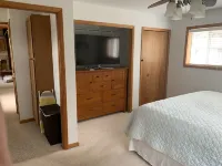 Exquisite Cabin on Beautiful Long Lake Hotels in Plainfield Township