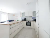 85qm, Parkplatz, Zentral, Großer Balkon, 2 Bäder