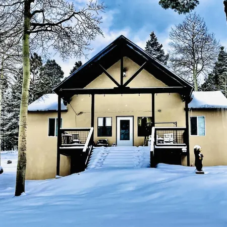 Secluded Mountain Chalet in Angel Fire Country Club