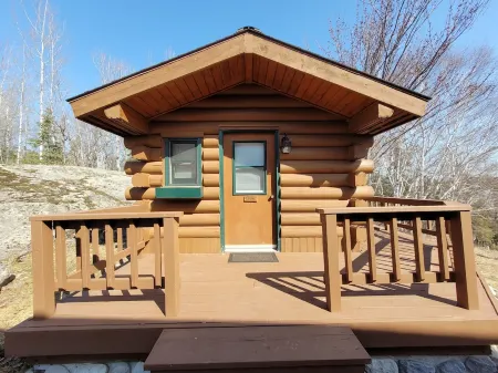 Panoramic Island studded views! Spectacular ledge rock setting!