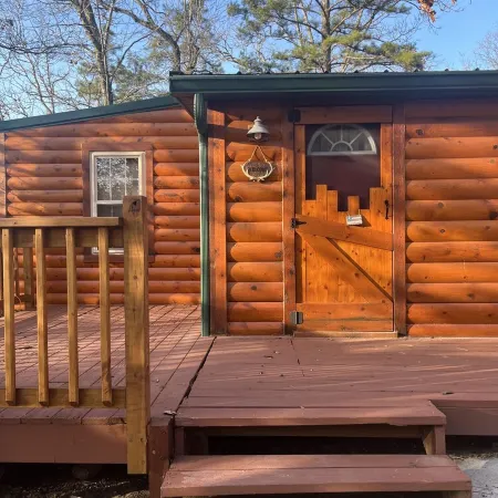 Cozy cabin close to the lake