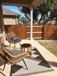 NEW Cozy home in North Austin 레이크라인 공원 주변 호텔