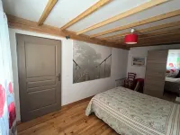 Wheelchair access to Mont Ventoux, between Sault and Monieux. Hotels in Monieux