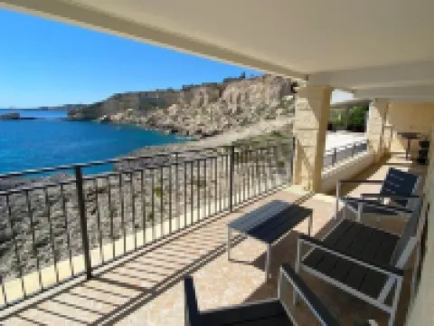 Villa sul Mare, il Mare Dalla tua Camera da Letto, 20 Scalini e ti Puoi Tuffare アウグスタのホテル