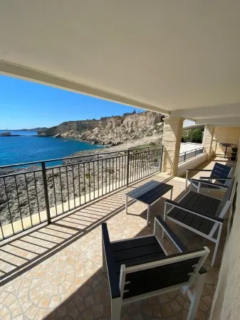 Villa sul Mare, il Mare Dalla tua Camera da Letto, 20 Scalini e ti Puoi Tuffare