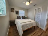 Beautiful Home, Pet Friendly & Close to Beaches! - บังกะโล