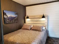 Pikes Peak Views: One Block to Downtown